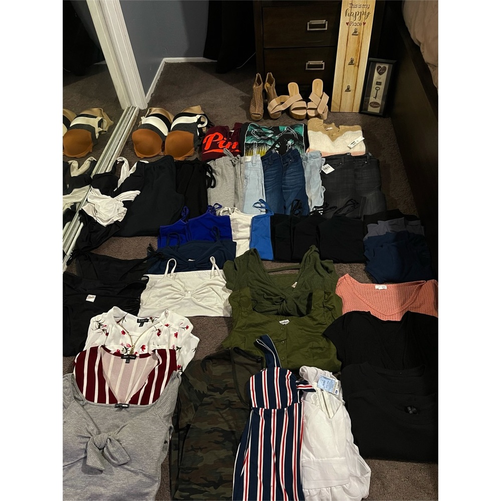 Biggest Clothes Bundle !